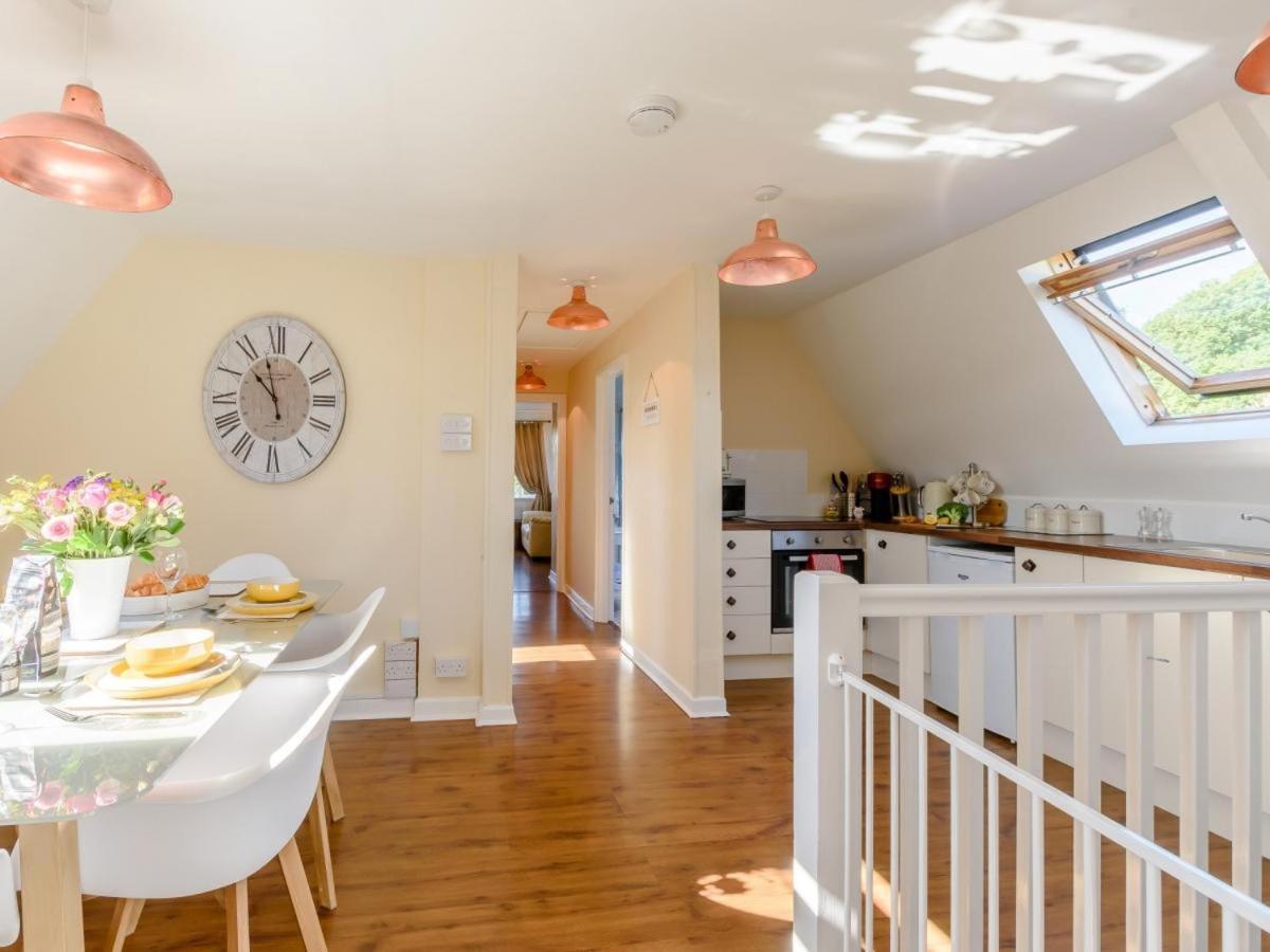 Waters Edge Apartment Ystradgynlais Exterior foto